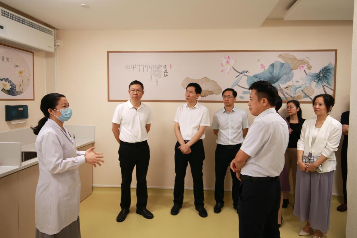 王偉校長一行調(diào)研深圳市中西醫(yī)結(jié)合醫(yī)院