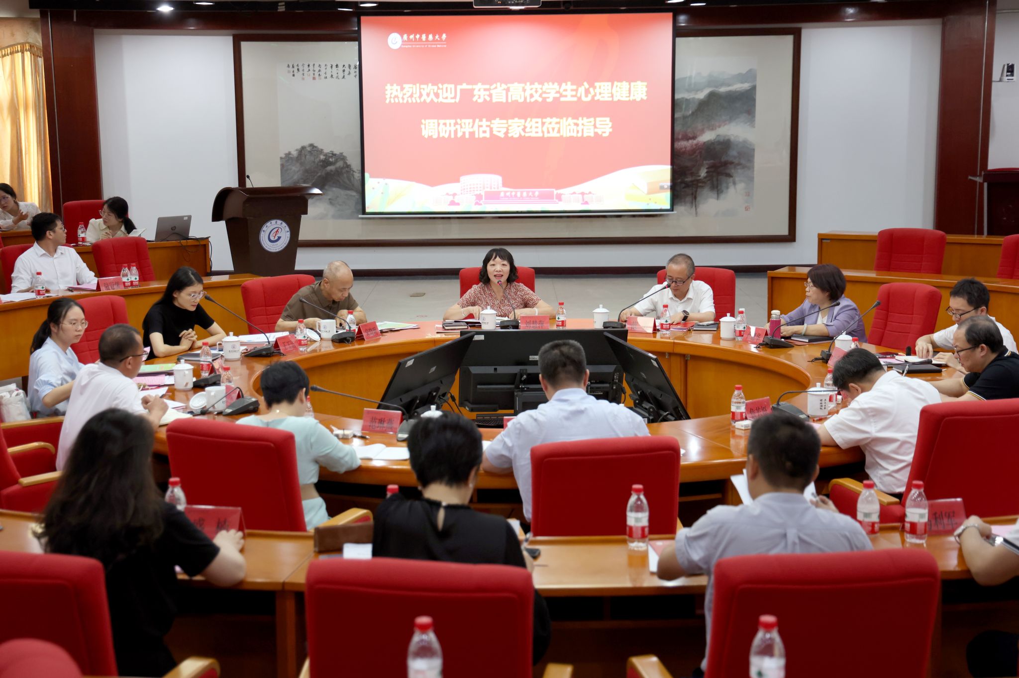 省教育廳專(zhuān)家組到我校調(diào)研評(píng)估學(xué)生心理健康教育工作