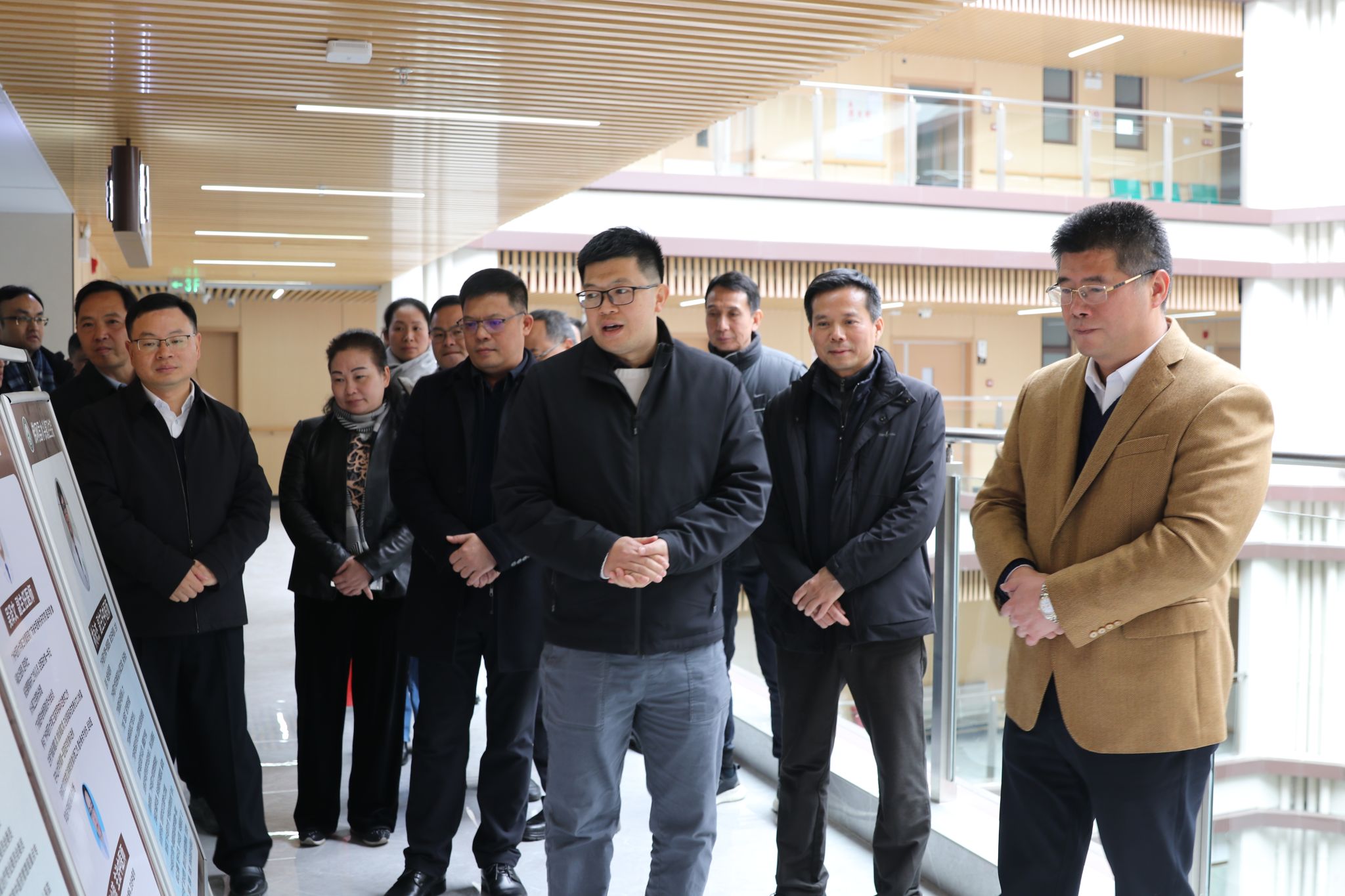 陳文鋒帶隊赴佛岡縣調(diào)研“雙百行動”工作
