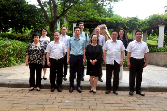 北京中醫(yī)藥大學黨委書記王瑤琪一行到訪我校